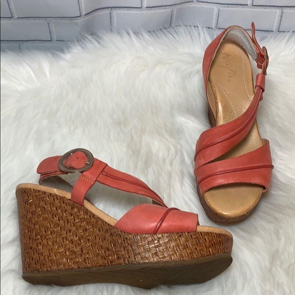 Naya Estra Salmon Leather Wedge Sandals Size‎ 8